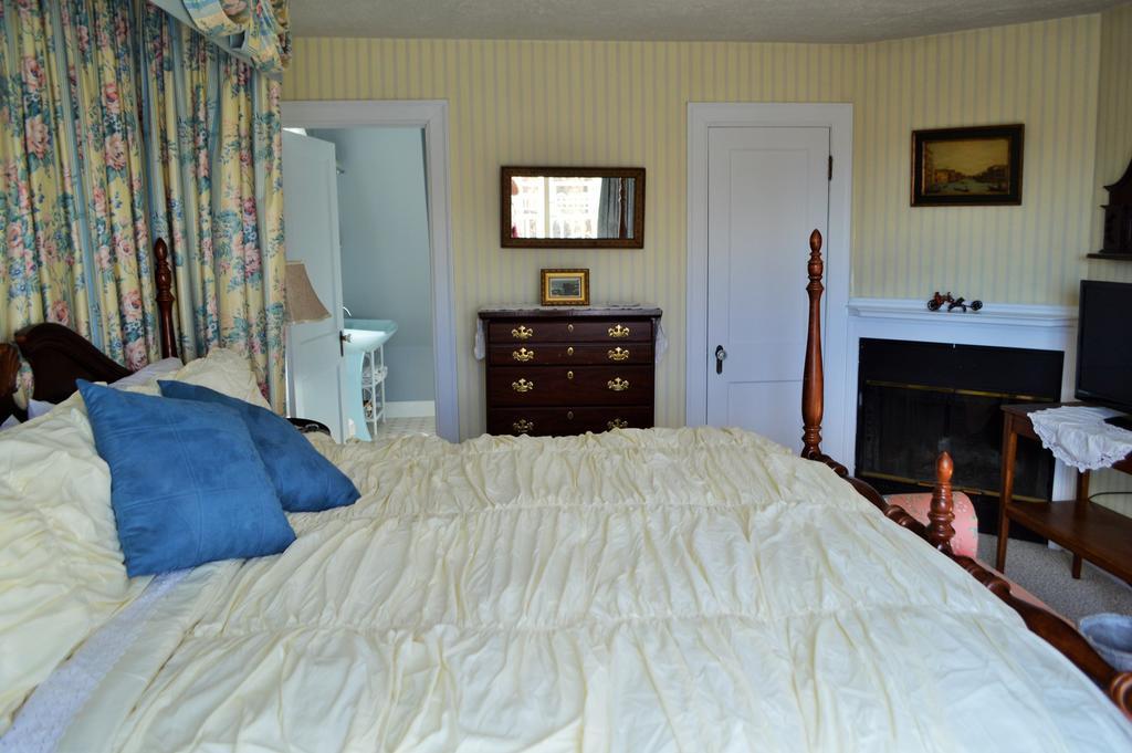 Heathwood Inn Bar Harbor Room photo